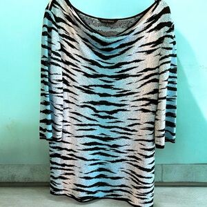 Ming Wang Black and Blue Knit Top